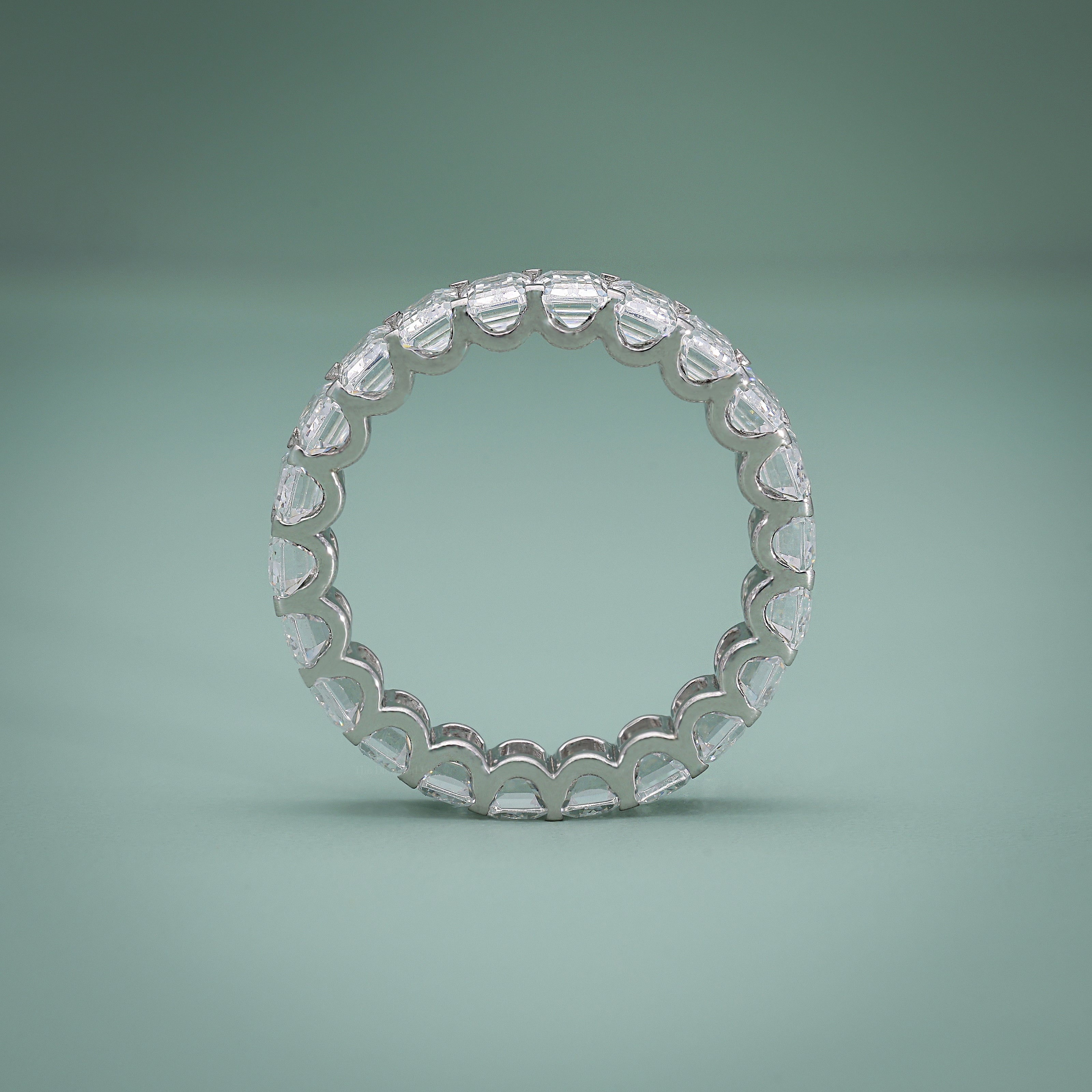 Emerald Radiance Ring