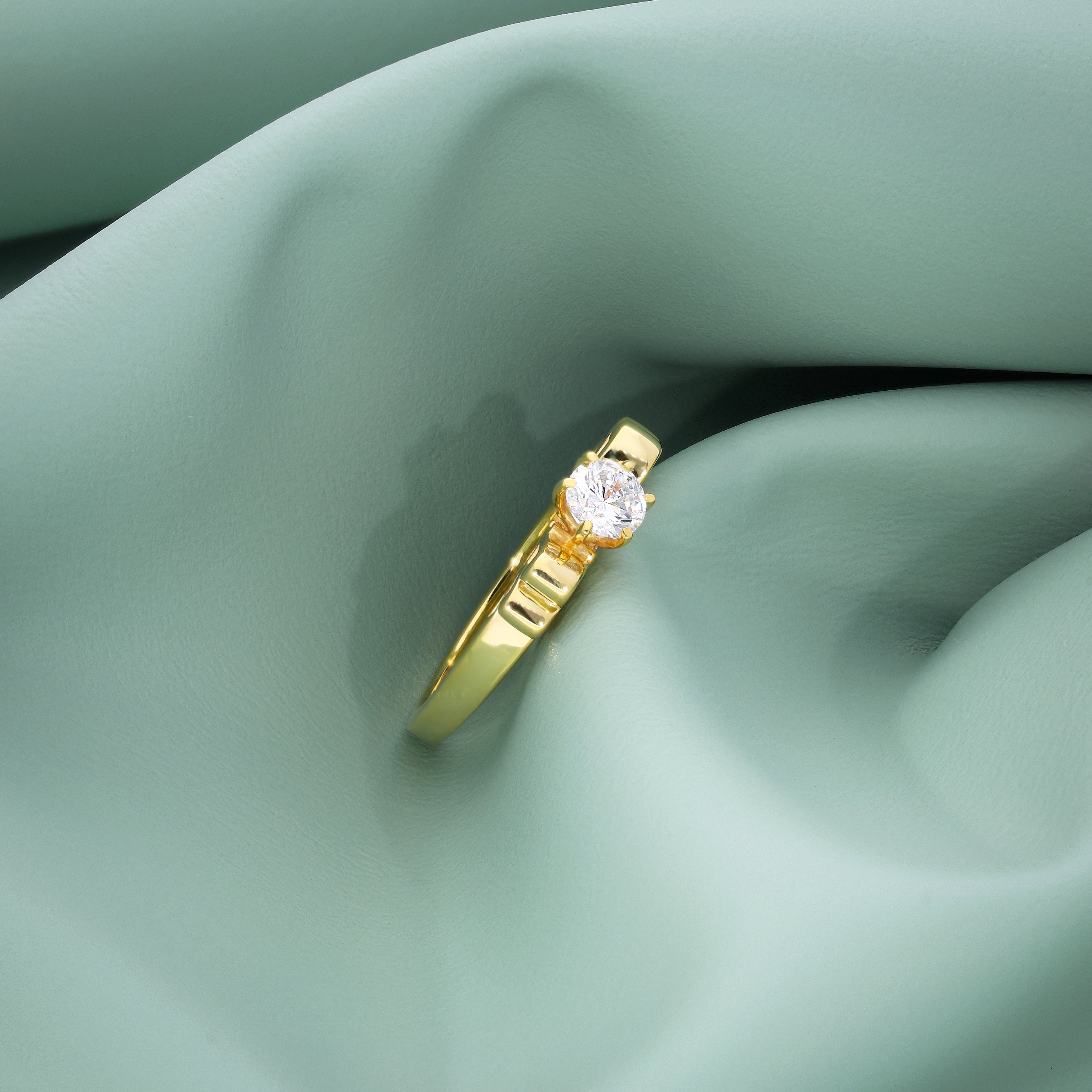One Aura Ring