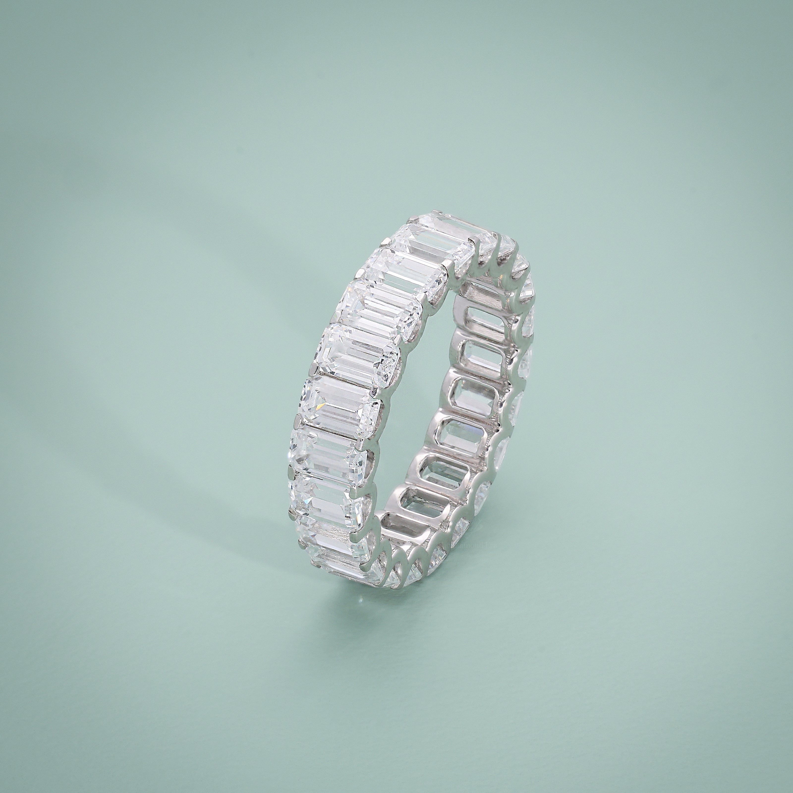 Emerald Radiance Ring