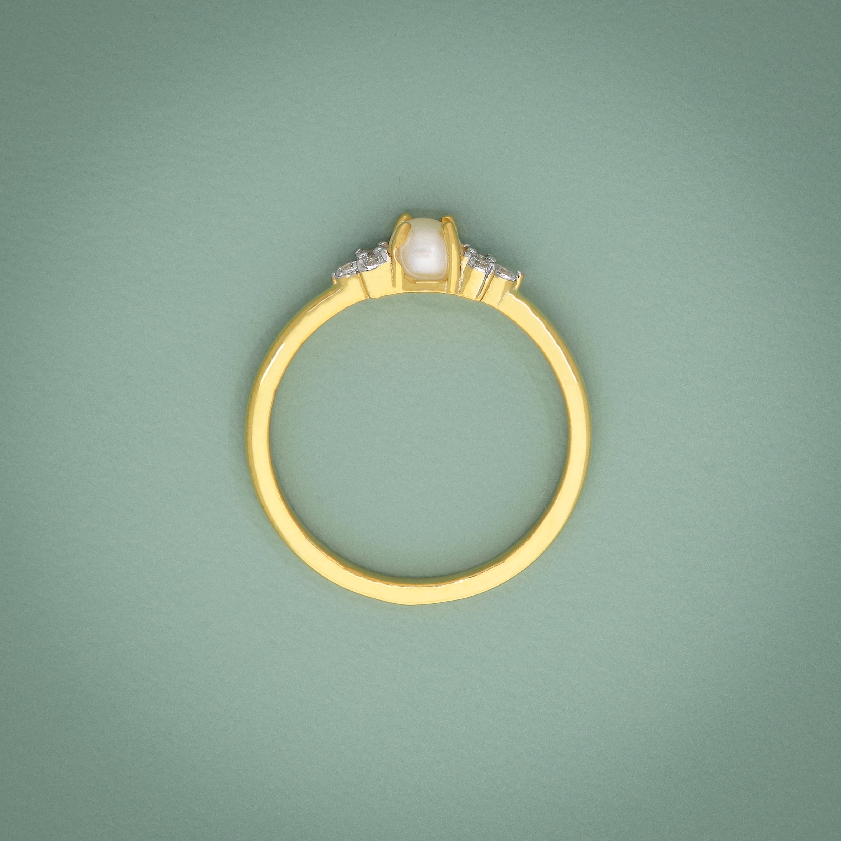 Pearl Glow Ring