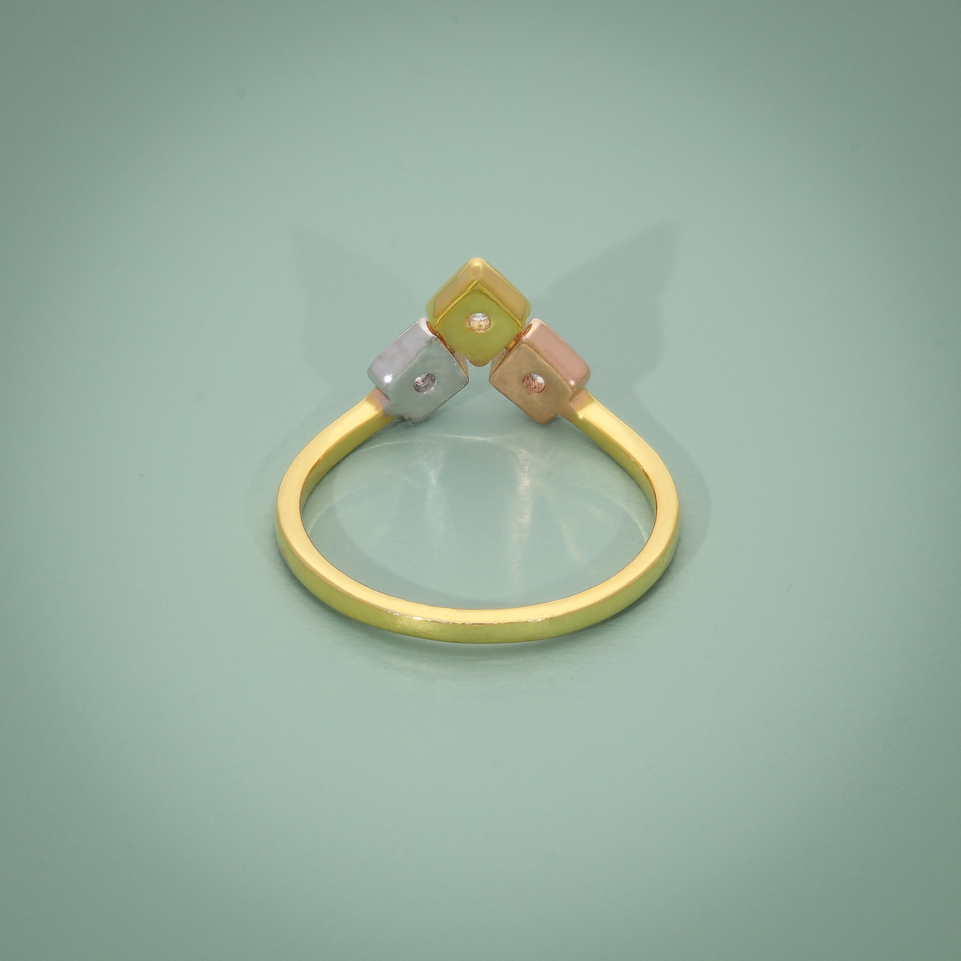Trio Gleam Ring