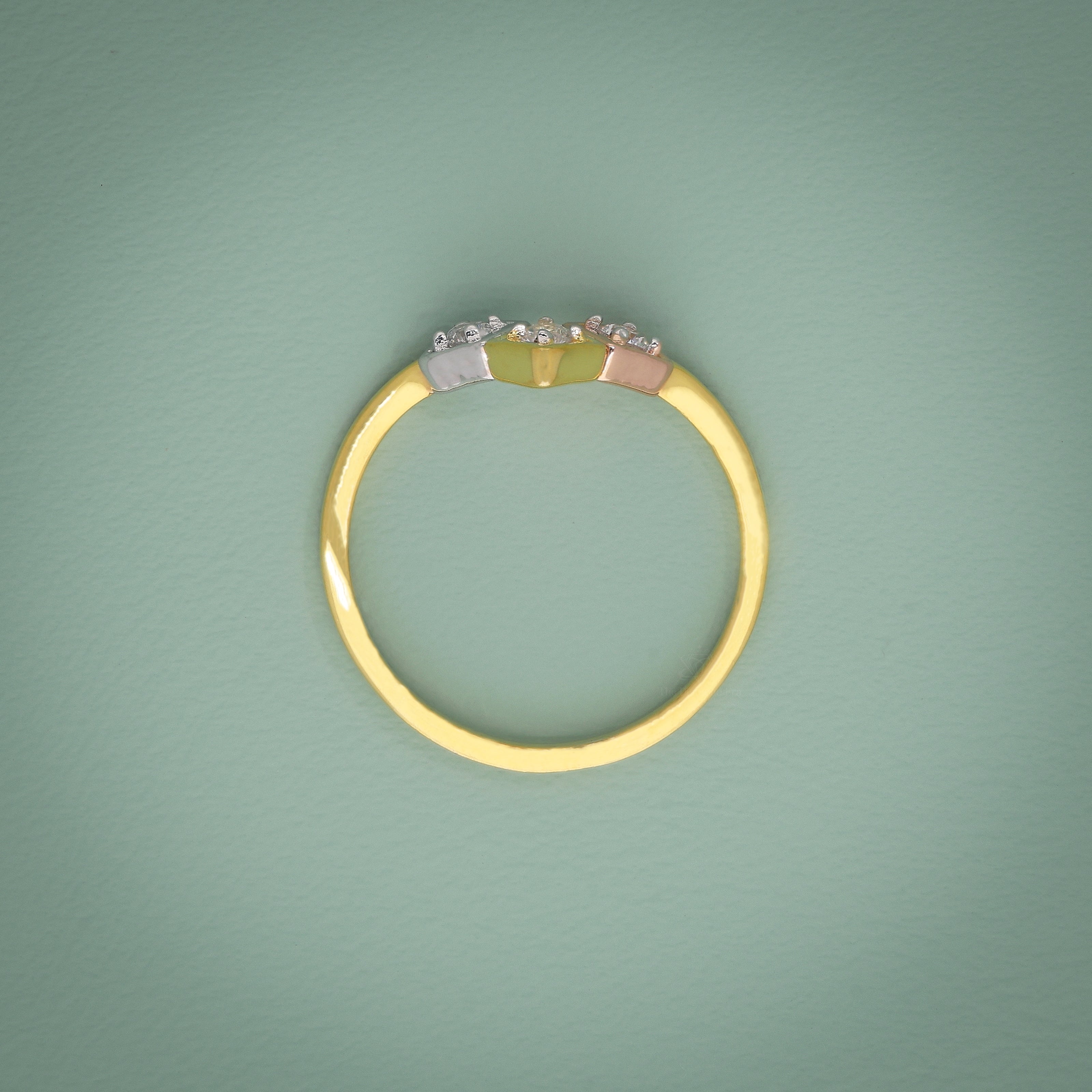 Trio Gleam Ring